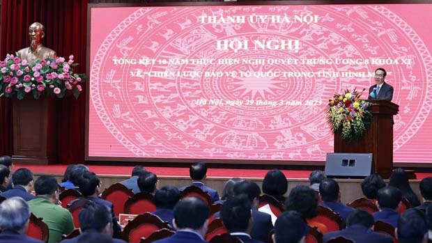 President lauds Hanoi’s efforts in national defence strategy